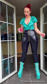 Viața mea de zi cu zi în latex