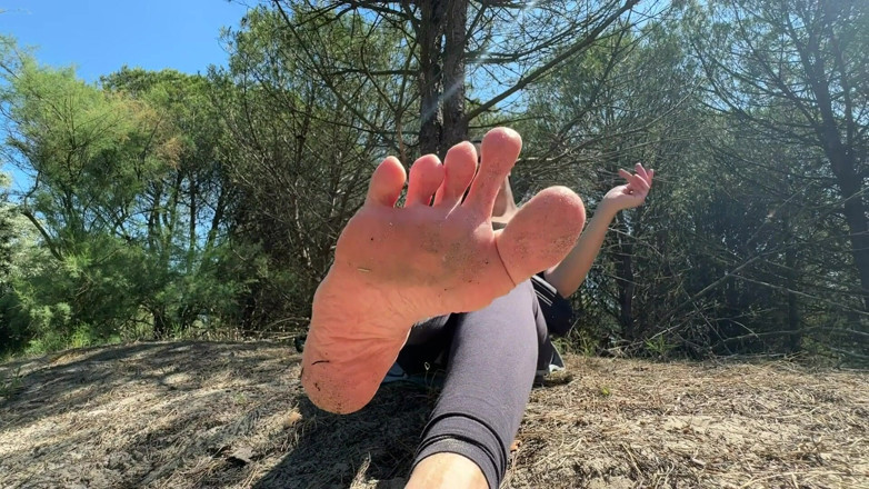 Bergami Melissa: Bersihkan Kaki Luar