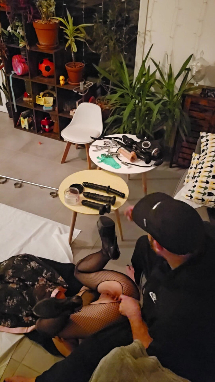 J and rose: Anale training