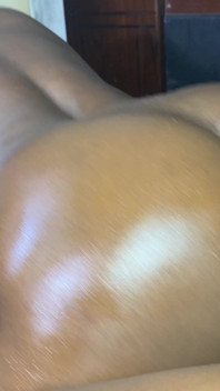 • Bini miang mengongkek saya dengan begitu keras sehingga saya mengisi pepeknya - creampie amatur