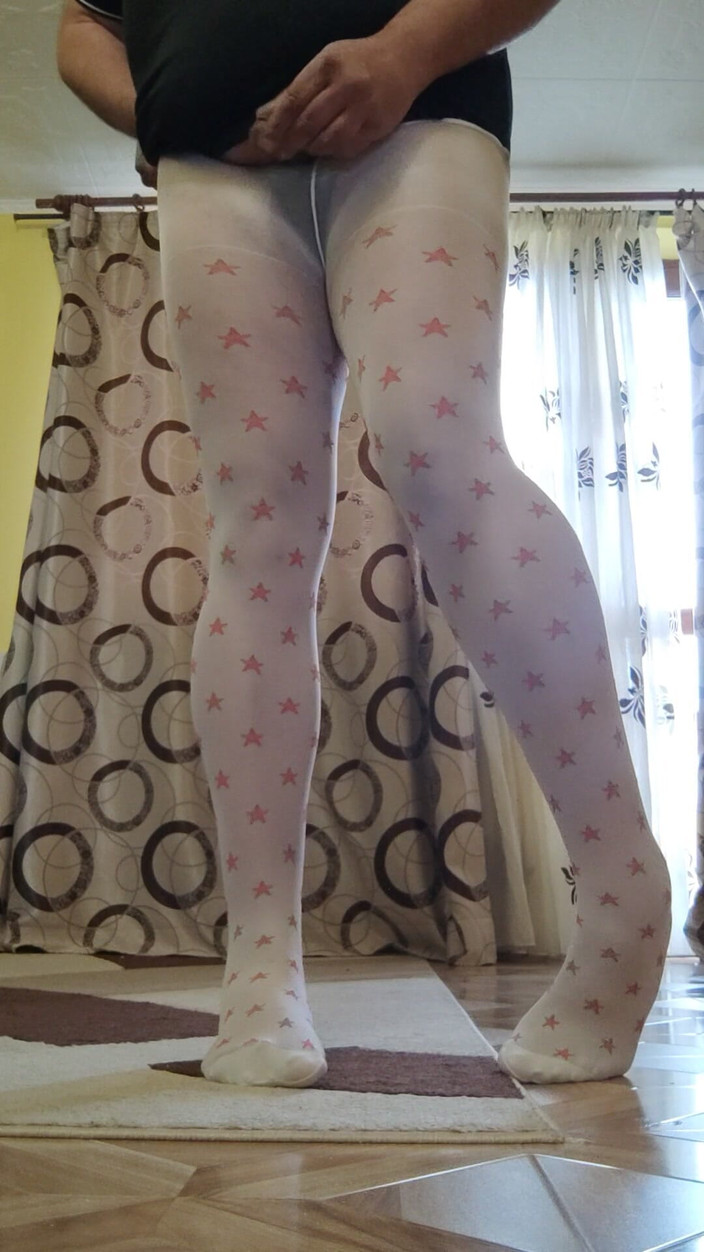 Pantyhosecouple123: Jag gnuggar det i mina tights, tights, tights, vita leggings