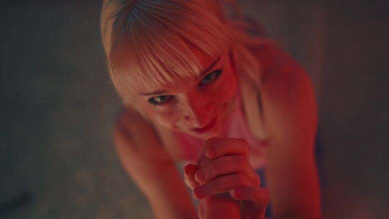 Jolie Lyon: Mój przerażający przyjaciel w moim pokoju