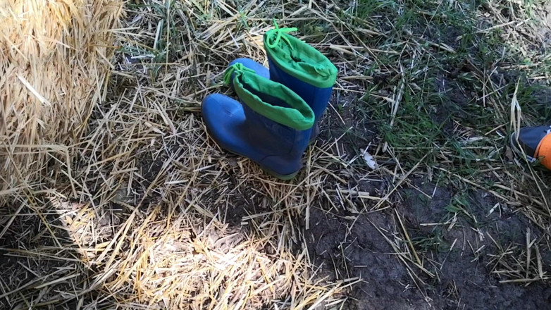 Bouncy Tits Action: Nahá prsa a gumové kozy