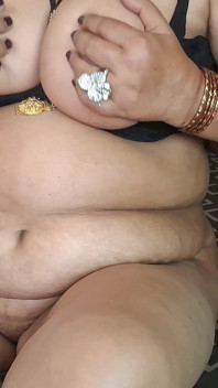 Gulabi Saree MILF Shilpa Selflove