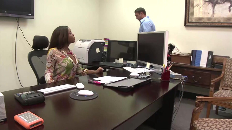 MMV Films and Clips XXX: Jonge vrouwen willen het diep in hun keel, pijpen, rijden,...