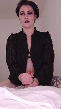 Il modo in cui mi stai masturbando mi fa bagnare [Esclusivo su FapHouse]