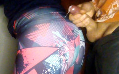 Sexoamateur: Taneční tření výstřiku.