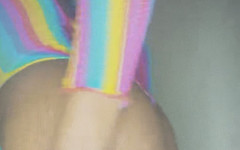 Shuga Avry: Shuga Avry zeigt ihre schöne muschi mit einem sexy striptease...