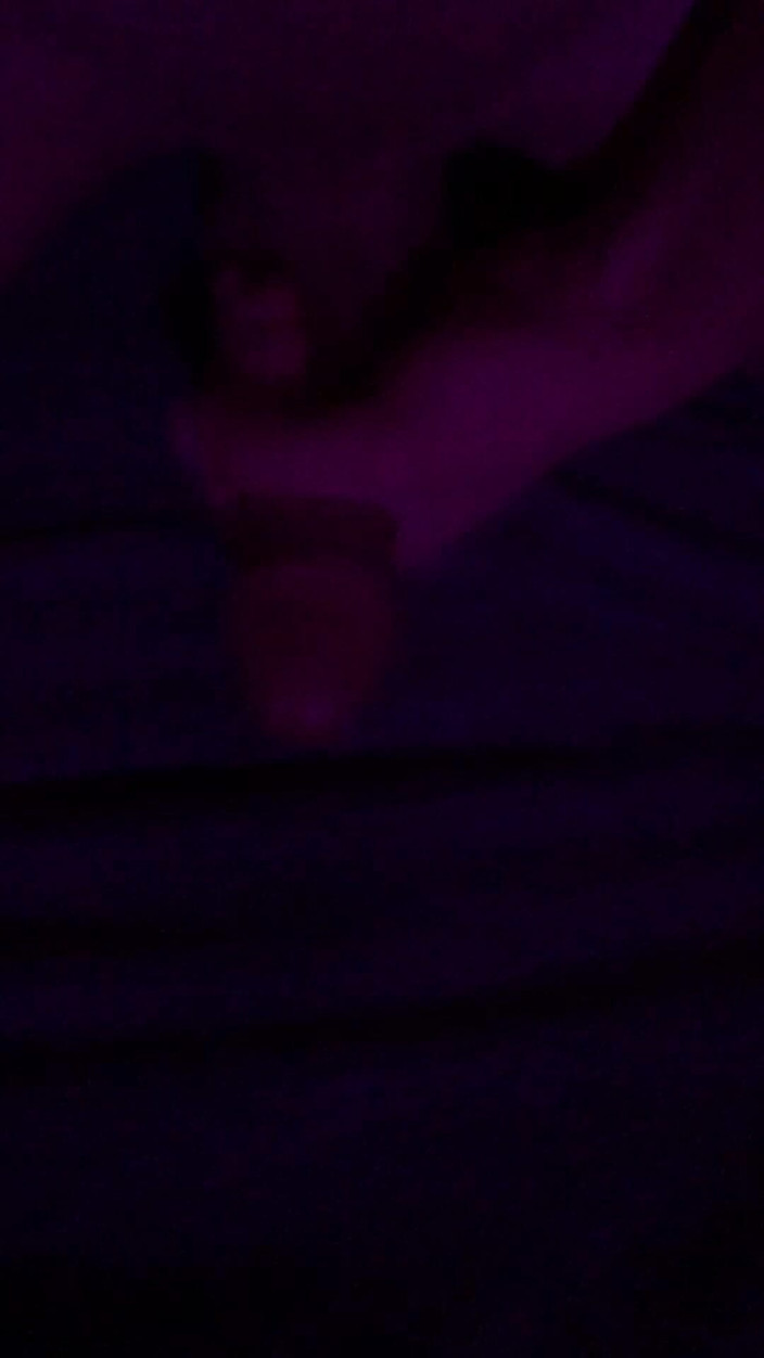 Femboy life: 귀여운 여성스러운 소년이 자위하는 음경