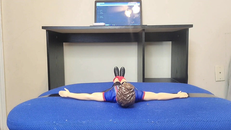 Julia Ryan: Zac yerini öğreniyor