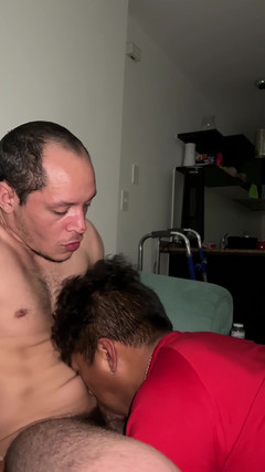 Danmel X: Kiểm soát cổ họng ở nơi bẩn thỉu nhất của nó