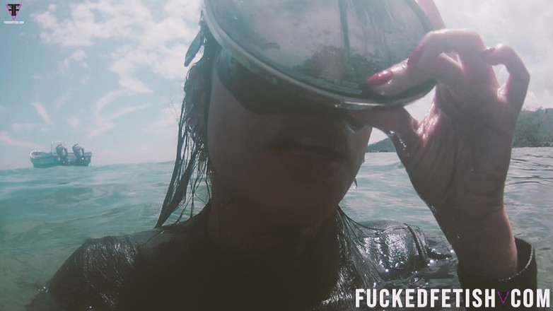 Fucked fetish: Free diving pinne sotto mare aperto sexy dea latina