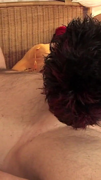 Les retrouvailles de classe se terminent par une soirée échangiste excitée
