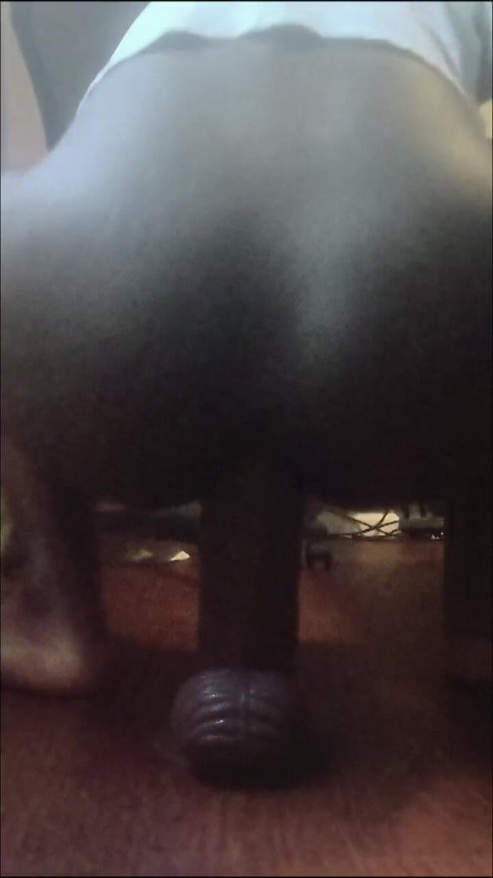 DaBlackFemboy: 펨보이 중독 흑인 대물 자지의 크림 같은 후장 오르가즘