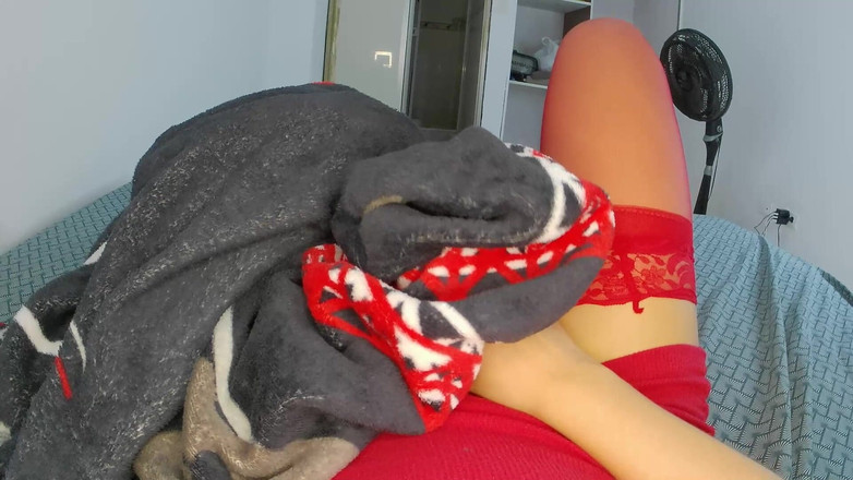 kloyesteicy: Latina seksi melancap pepek comelnya (ia dirakam)