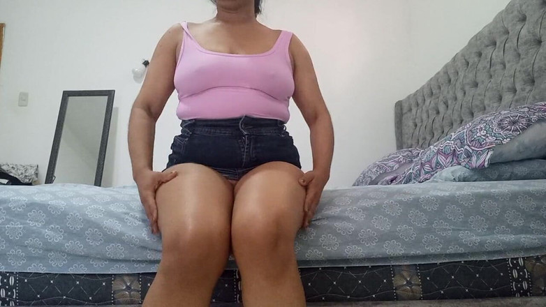 PATY PATY: Matrigna tettona che rimbalza il suo culo così ricco