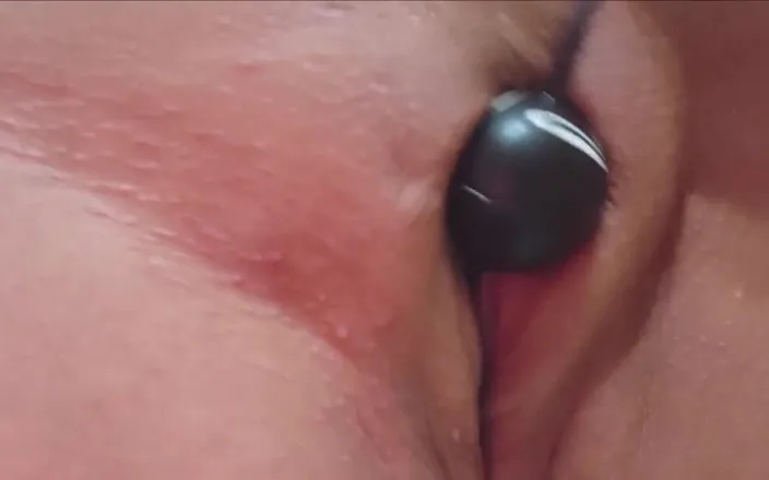Natalie K: In this bathtub love ball fucking selfshot clip, i tug...