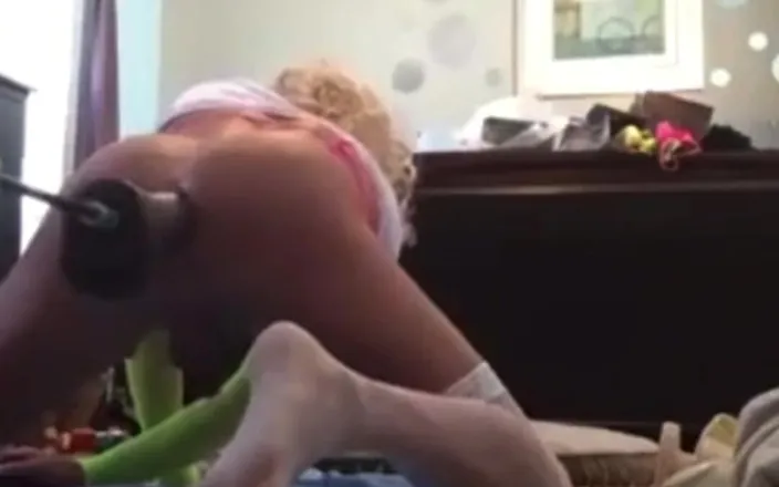 Orlandi480: Lost Fuck Machine and Huge Dildo Vid!