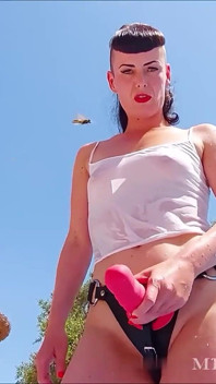 Baise torride à la piscine !