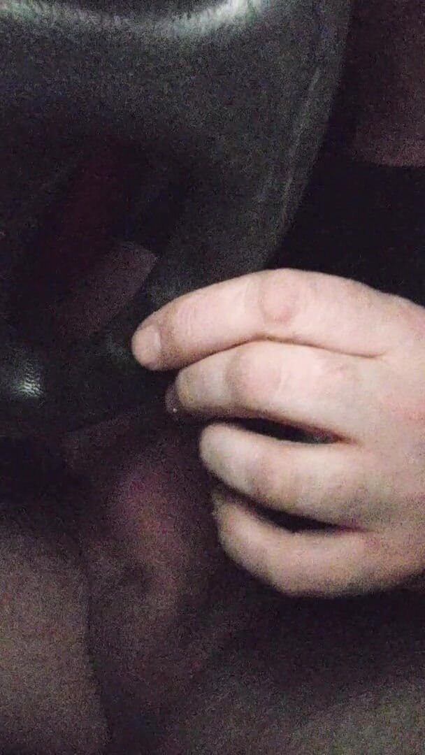 Incredible Dick: Napalony facet szarpie się w ciężarówce 2