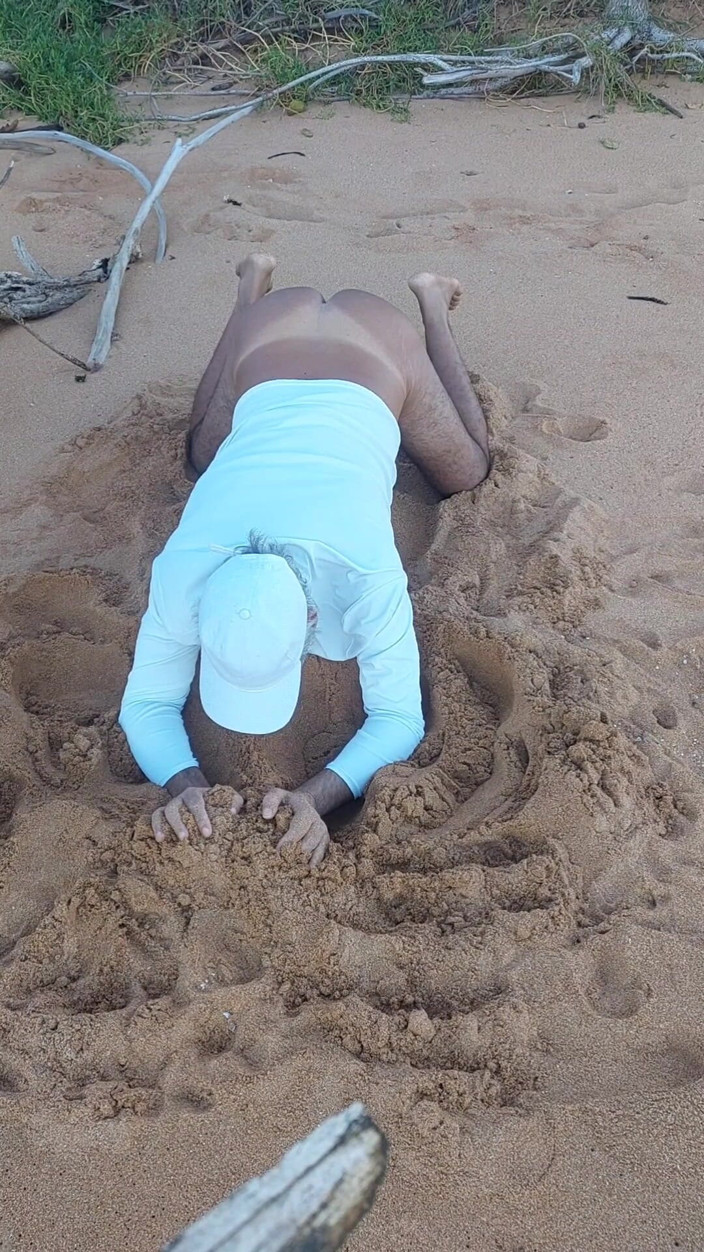 Ladysilvas: Ladysilva on the Beach My Hot Tanned Ass