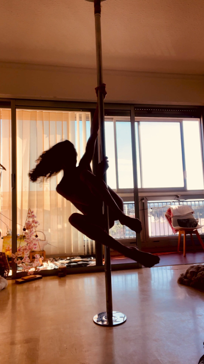 Chris06d72: Danza Erotica E Nudità