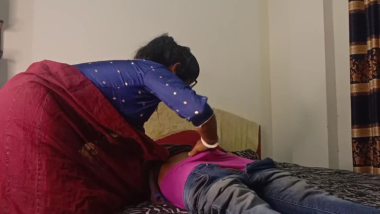 Sabina244: Dua mahasiswi ini ngentot sama istri bu guru mereka