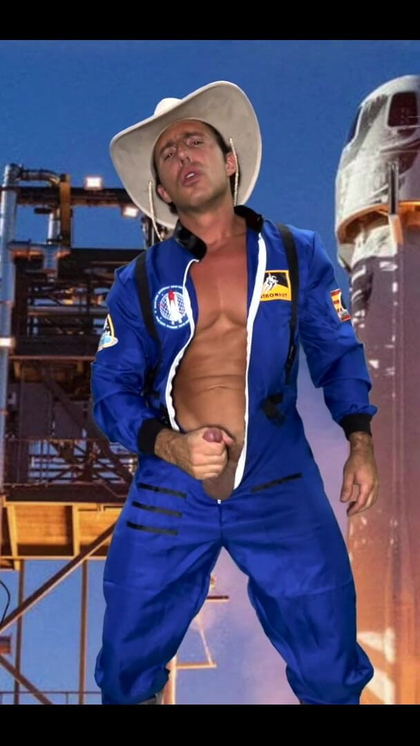 Reese Rideout: Space Suit Jack off