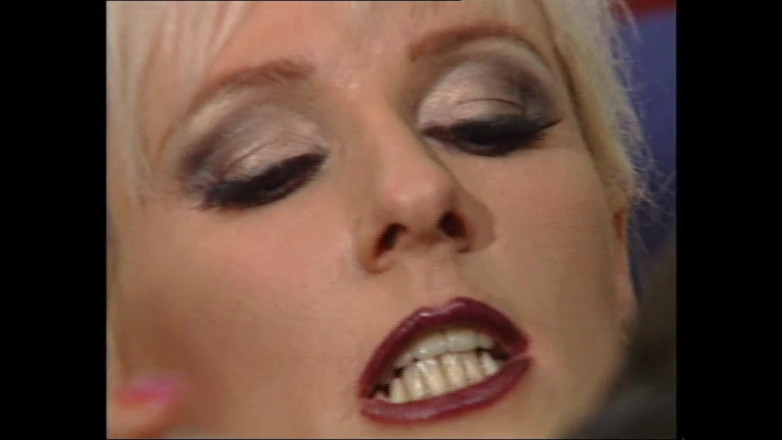 Deutschland porn: Blonde MILF Get Fucked by Hard Big Cock