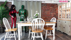Latex Lovers: Bičování zadku v latexovém obleku s celým tělem