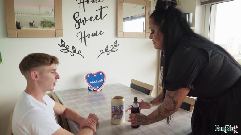 Cumbizz: Turista de la Oktoberfest - monstercock