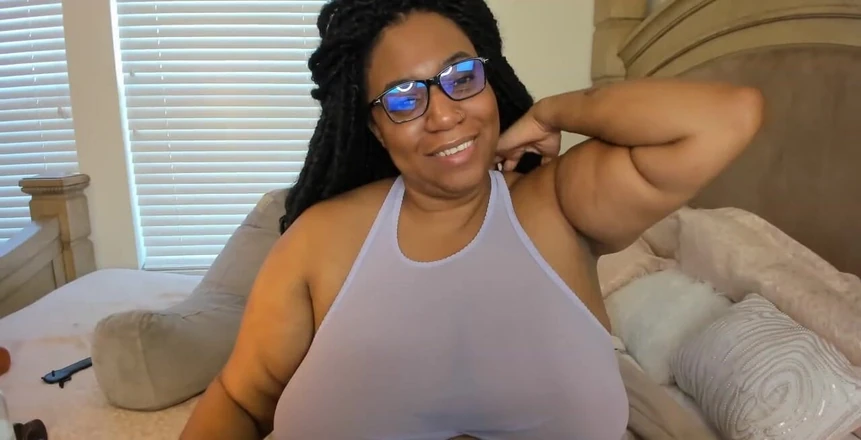 Josie4yourpleasure: Stream Started. 10/25/2022 07:18 Pm Hai