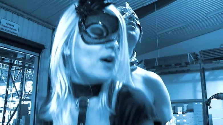 German BDSM MMV: Alman Hakimiyeti Sahnesi - Fetiş Dişli Sarışın