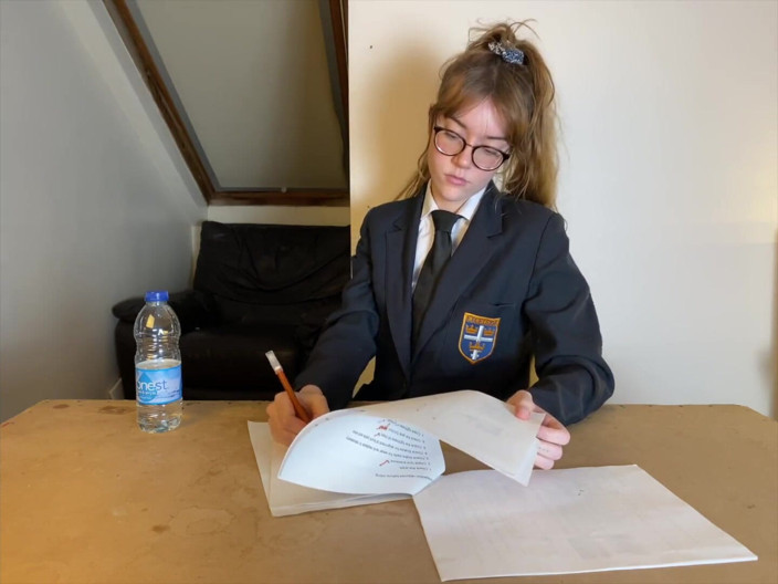 PeachyPoppy: Accidentally wet myself in detention