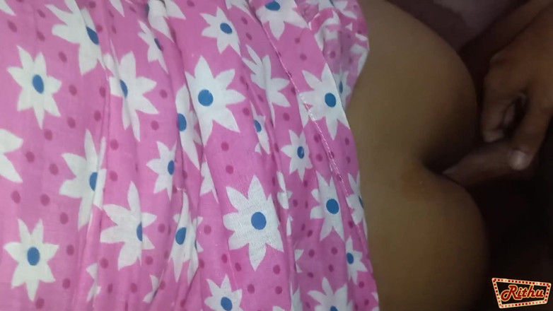 Rithu_Girl: Sri Lankan Beautiful Village Girl Fuck on My Room