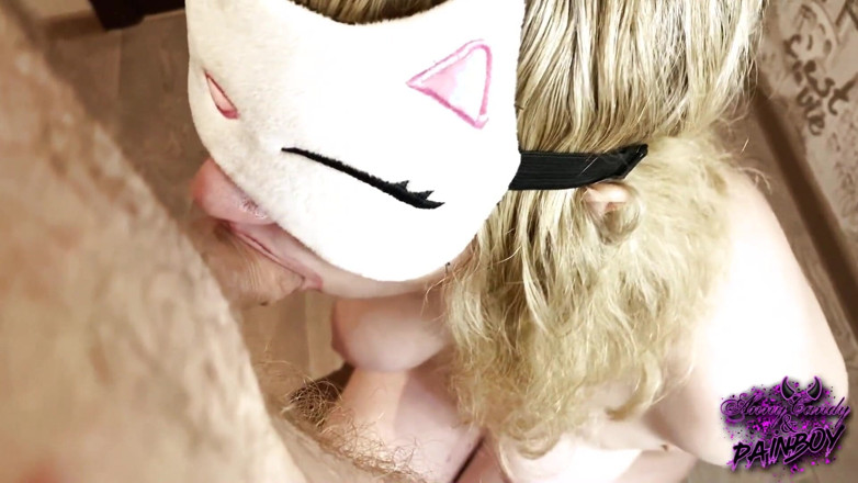 AnnyCandyPainboy: Puta chupa polla y helado al mismo tiempo, lame bolas...