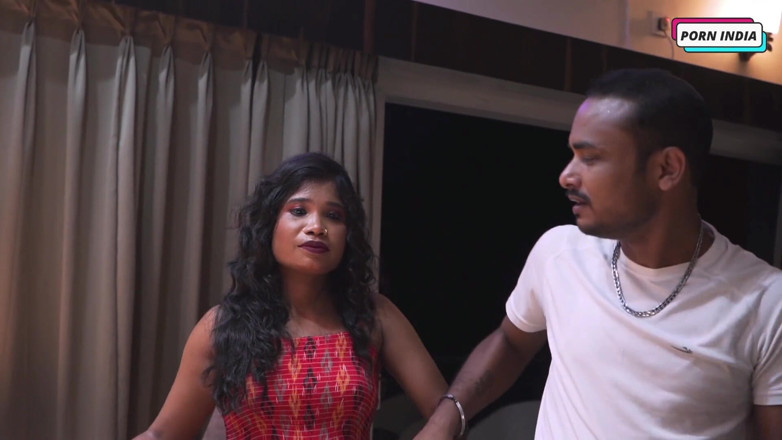 Porn India Studio: Romantico sesso hardcore con una bella ragazza calda