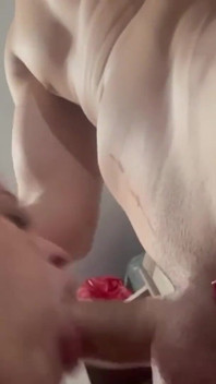 Abofeteada a la puta pelirroja da mamada | Camila Vegas en garganta profunda y follada oral