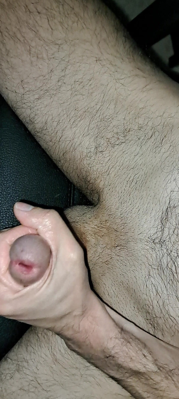 Whisky33: Porno izlerken mastürbasyon yapıyorum.