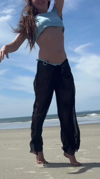 Co bym nosić na pierwszej randce na plaży przymierzając drobną rudowłosą dźwignię aktywów - 58