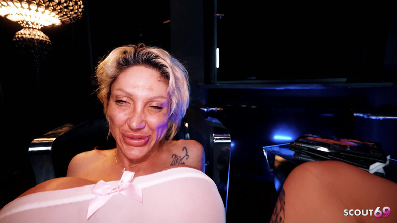 Scout69: Fit největší prsa Zralá cougar dostane její zadek ošukaný creampie...