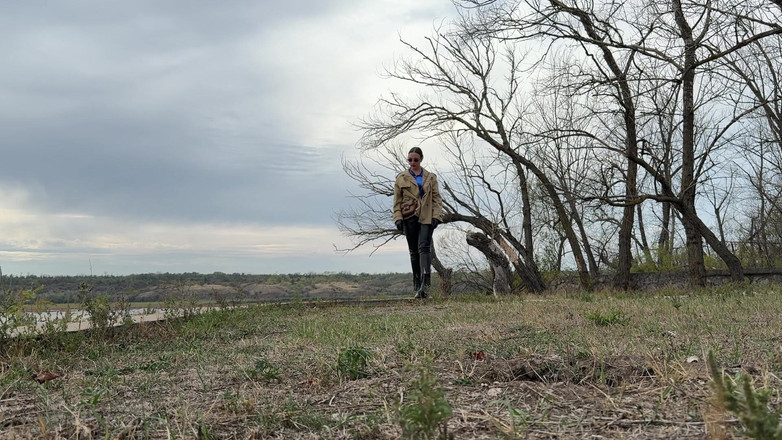 Hottie goddess: Spit Smoke menggoda