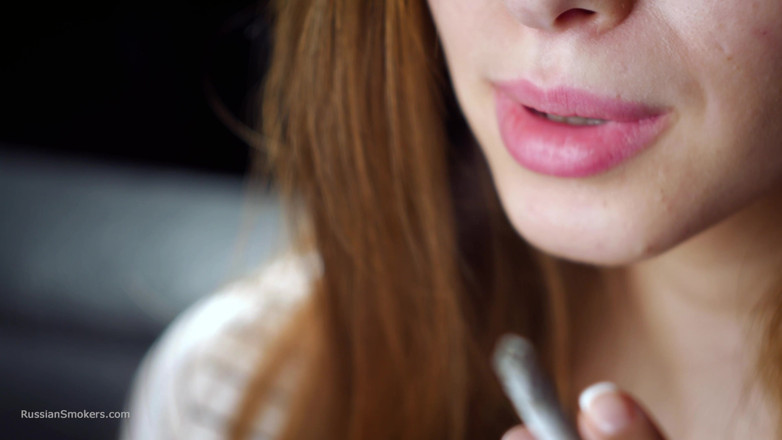 Russian Smokers: Soft Russian Beauty Smoking Cigarette Calm Moments