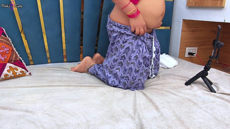 pinki_cute: Hotwife videocall sex - Pati Ke Dost Se Chudvaya, Kundennachfrage muschi...