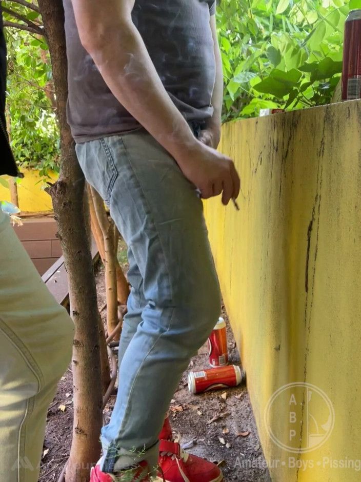 AmateurBoysPissing: Guy Is Desperate to Pee and Tries to Hide From...