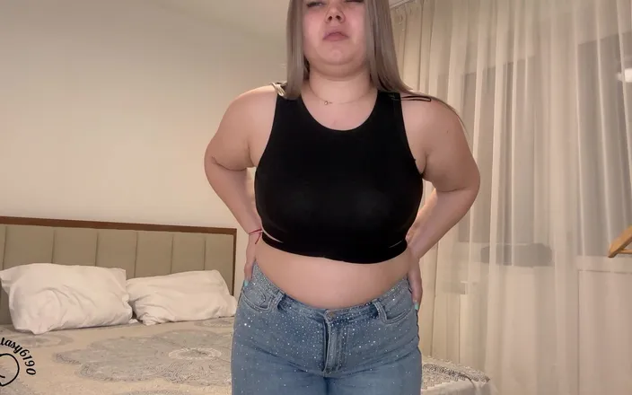 Your fantasy studio: Front View Tight Jeans Farts