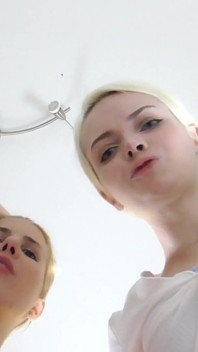 Pipe des lesbiennes blondes !