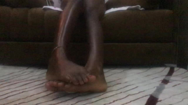 Browngurl234: African Ebony Feet Fetish Petite Oiled Teen 18 Sitting