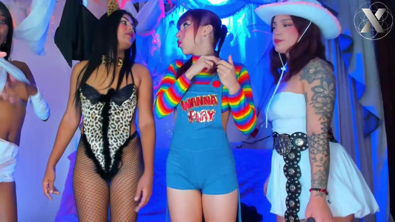 Lesbian Friends: Aku mengisap vagina sahabatku