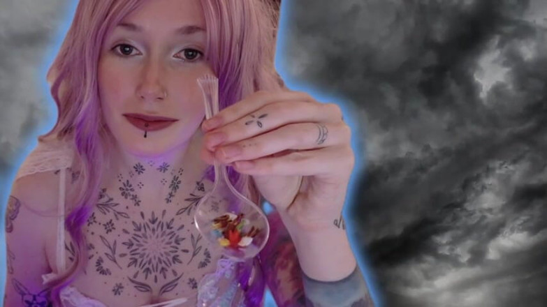 Goddess Transcendence: La gigantessa v0re pov fantasy la fata gigantessa divora un...